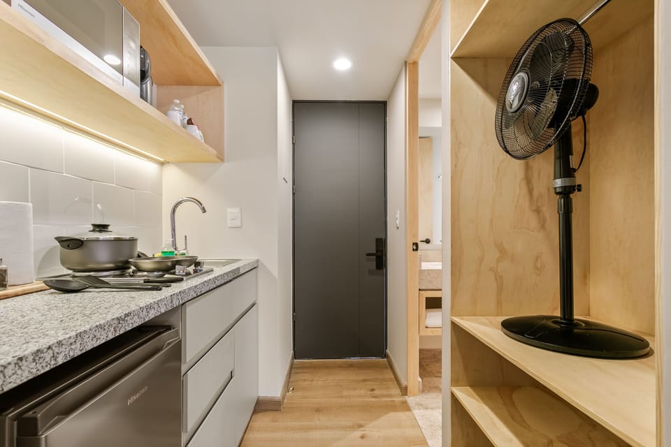 Basic Apartment | Private kitchen | Espresso maker, microwave, stovetop, blender