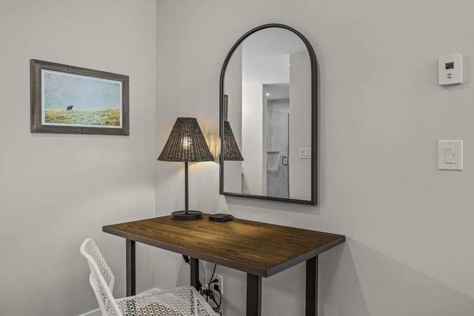 Bedroom 1 Suite