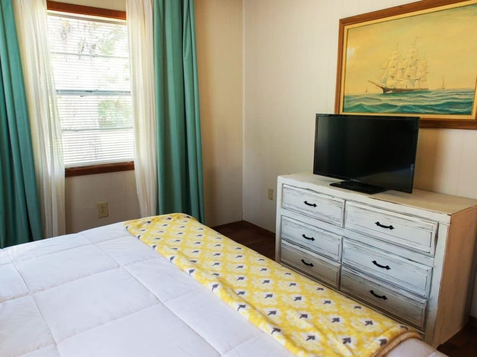 You and your sweetheart can snuggle up with a movie after the day is done. Romantic comedy, anyone?