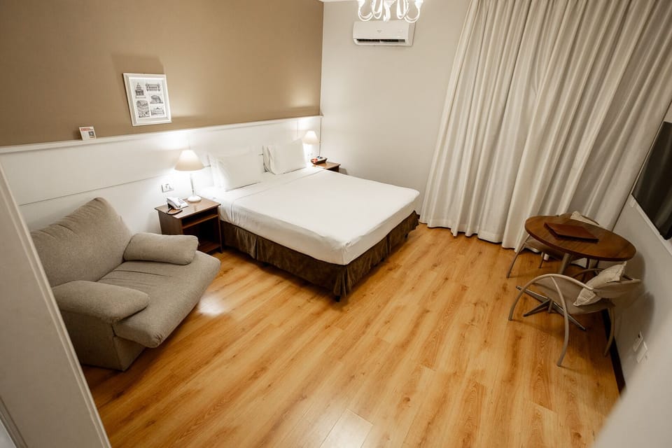 Bedroom. Interior and views may vary based on location and availability.