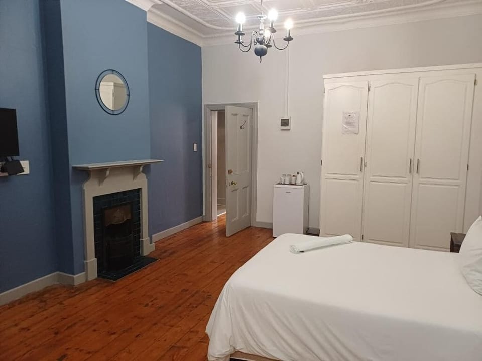 Deluxe Double Room, Garden View | Desk, laptop workspace, WiFi (free)