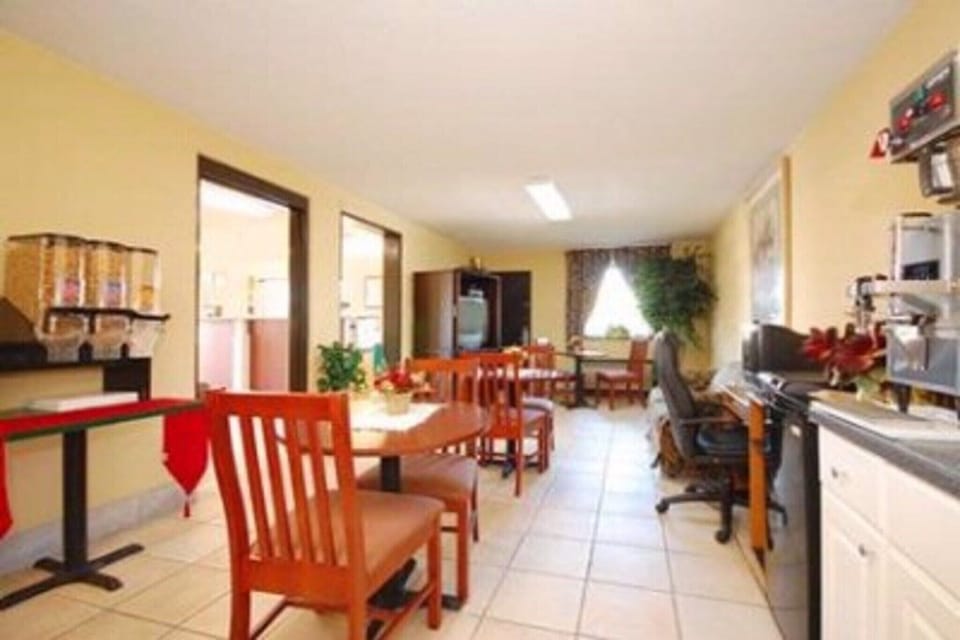 Entrance / Reception