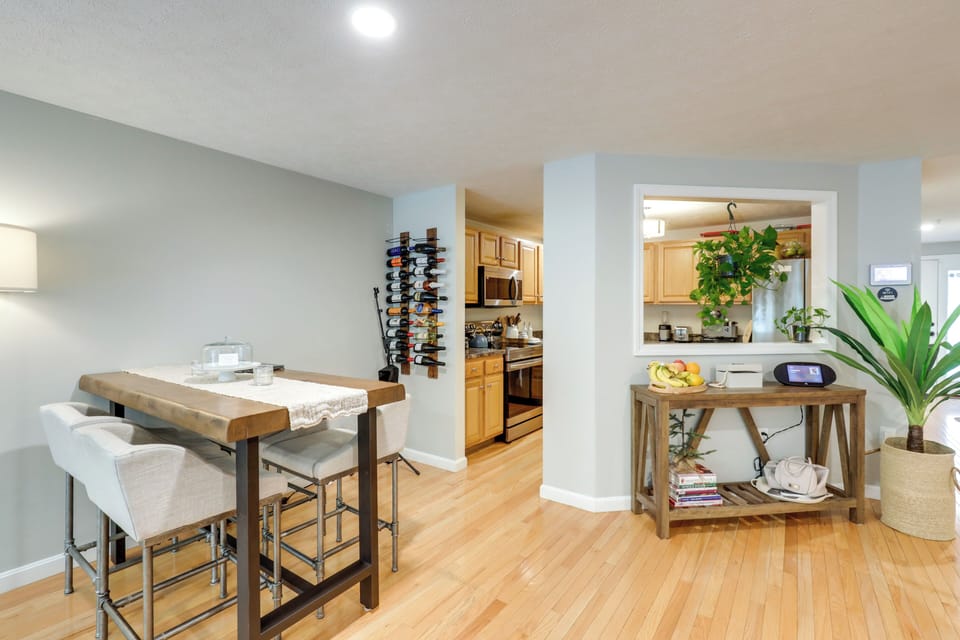 Dining Area | 1st Floor