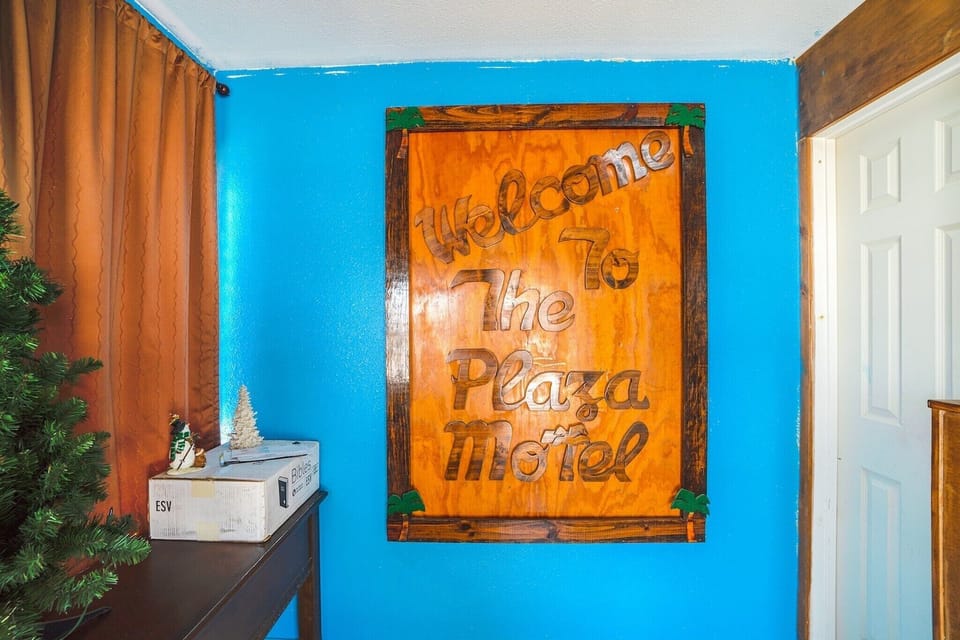 Entrance / Reception