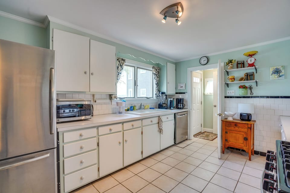 Kitchen | Cooking Basics | Drip Coffee Maker | Blender