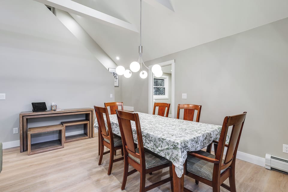 Dining Area | 1st Floor