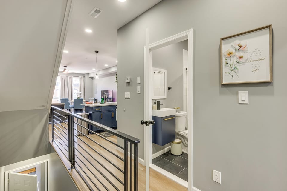 Bathroom | 2nd Floor