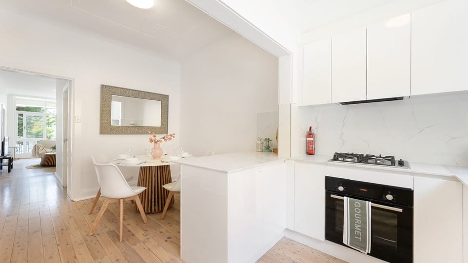 Modern kitchen with everything you need to cook during your stay.
