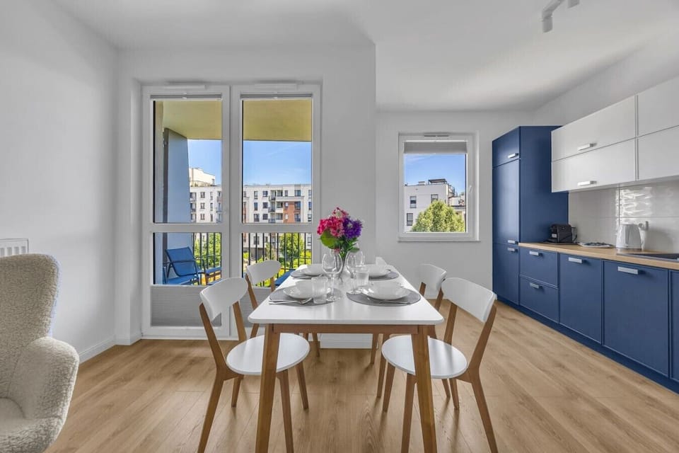 Cozy Apartment near Airport in Warsaw | Book Now with RENTUJEMY.COM