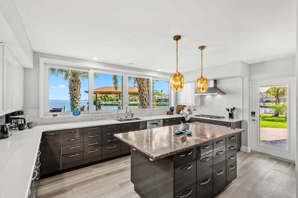 Sleek & modern fully equipped kitchen with everything you need to make your favorite meals