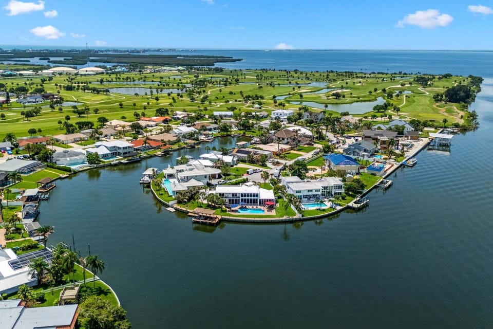 Prime riverfront location