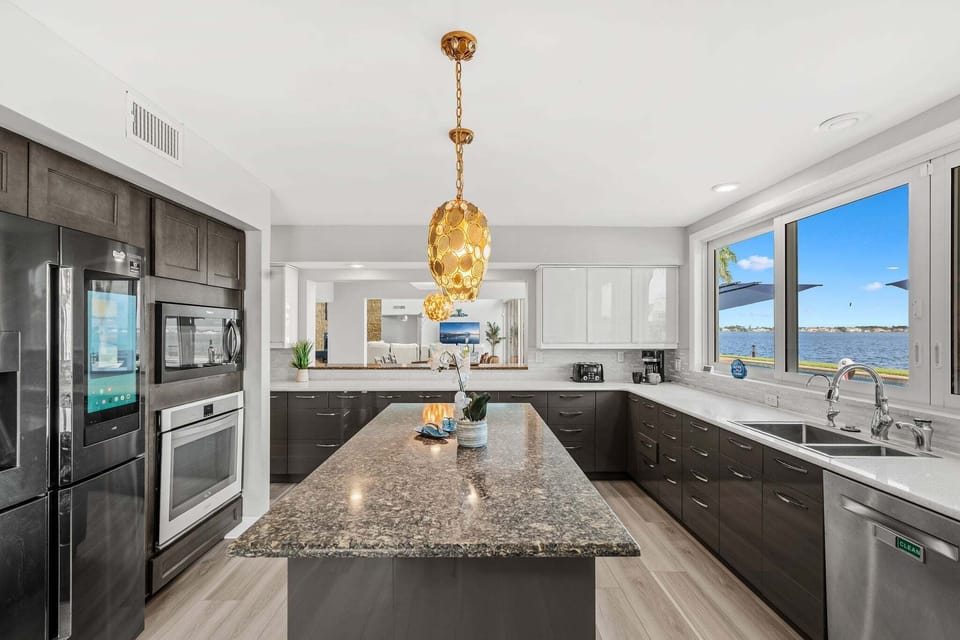 Plenty of counter space to make your favorite homemade meals