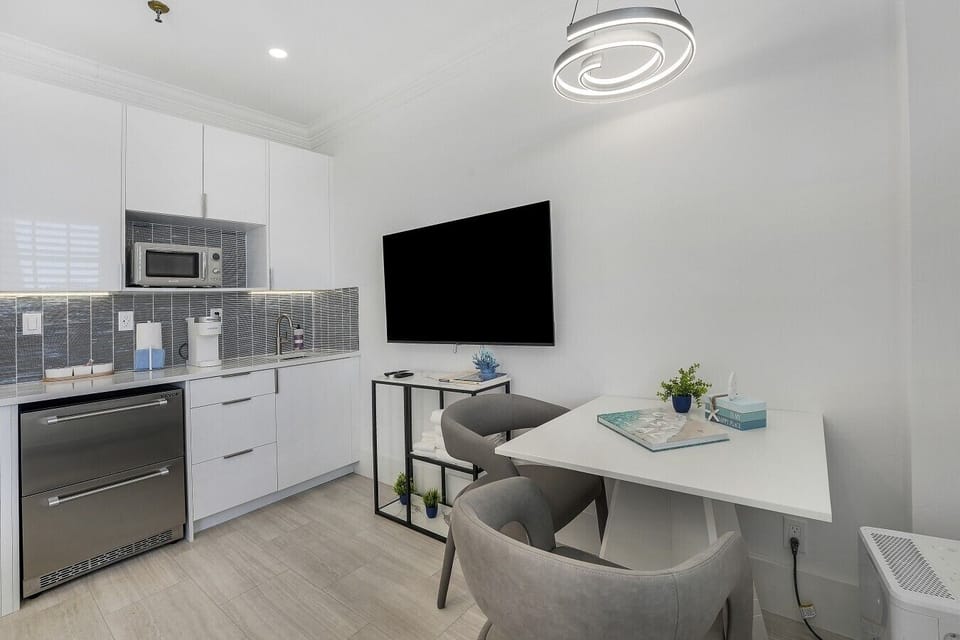 Kitchenette