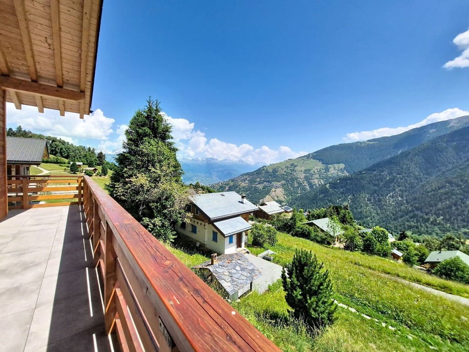 Hill Station, Balcony, Cottage, Mountain Range, Slope, Eco Hotel, Porch, Valley, Mountain Village, Ridge