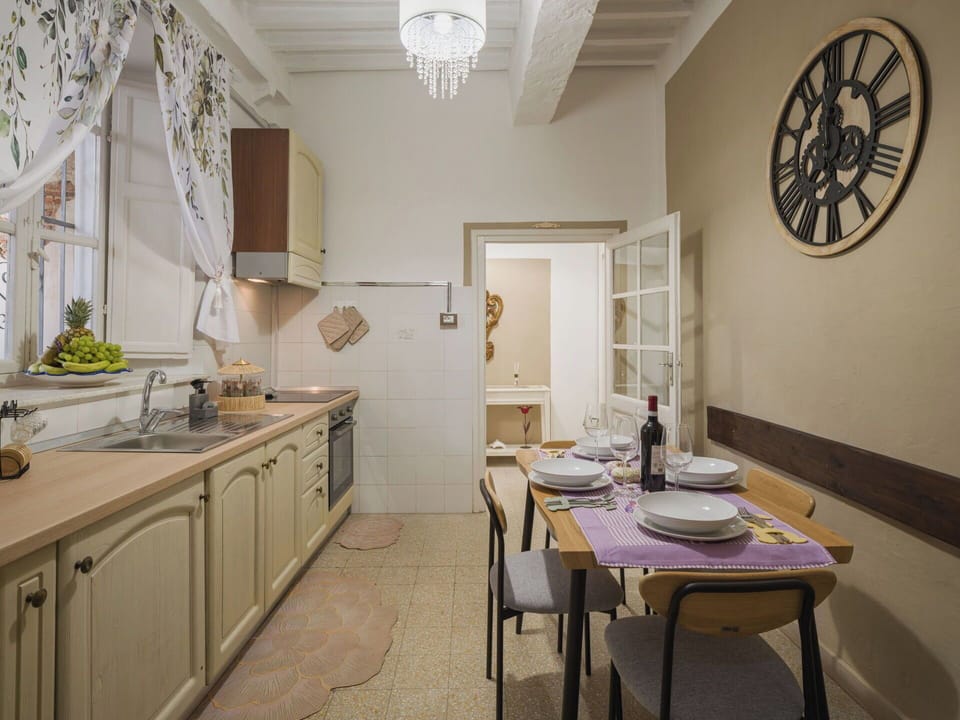 Furniture, Interior Design, Flooring, Wood, Ceiling, Floor, Kitchen, Cabinetry, Room, Countertop