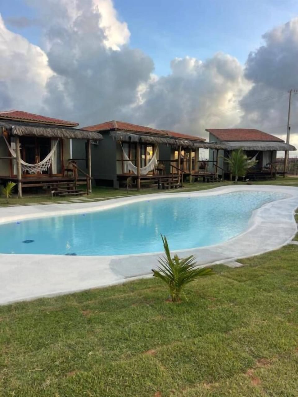 2 outdoor pools
