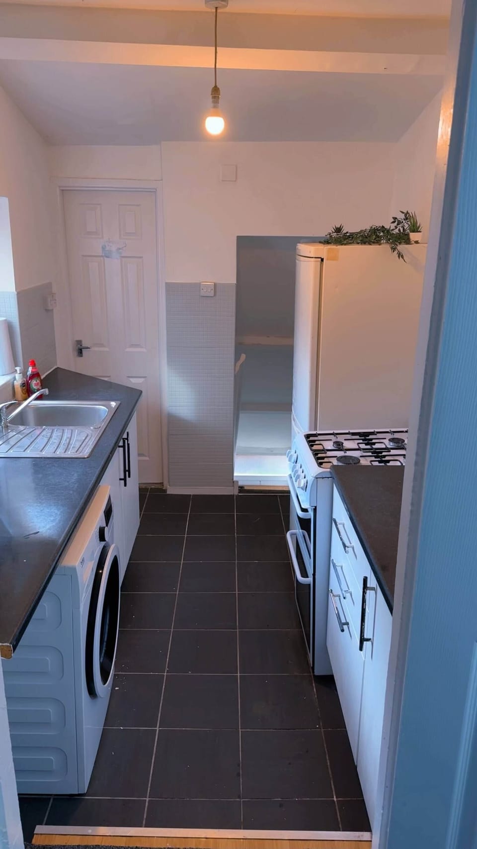 Apartment, 3 Bedrooms | Laundry