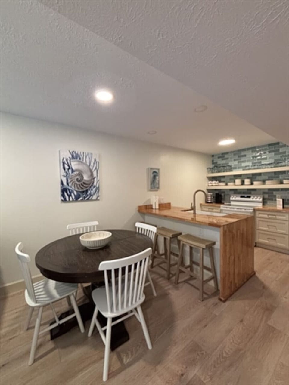PC #7 - kitchen & dining 2