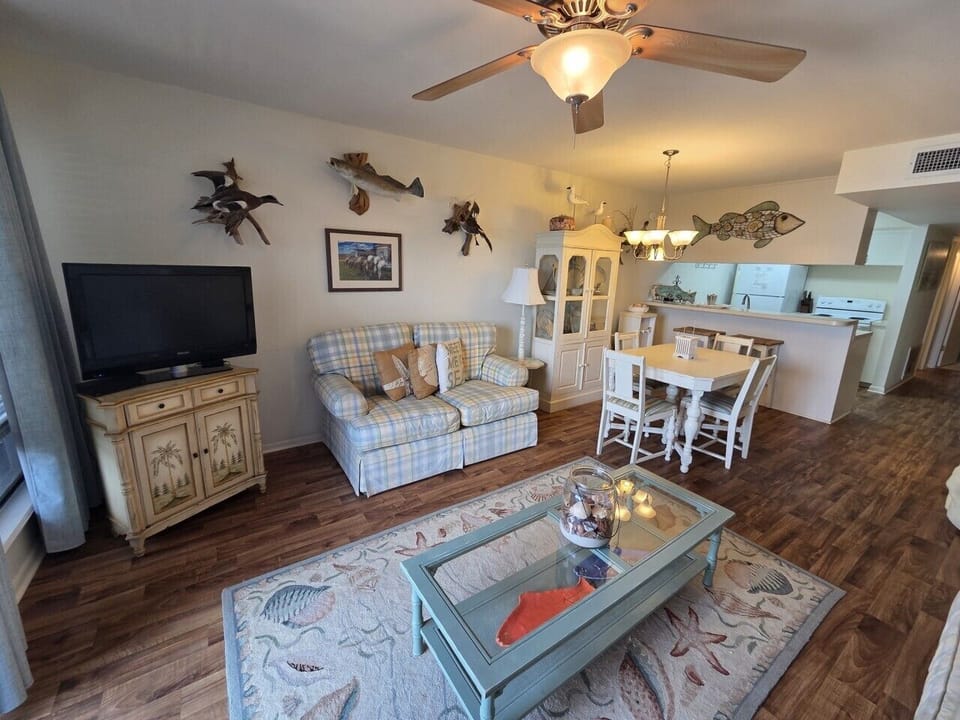 Living Room 4