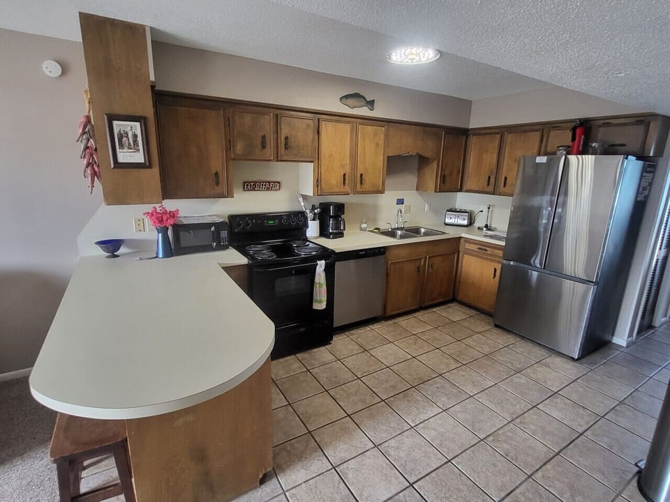Pirates Cove #3 - kitchen (2)