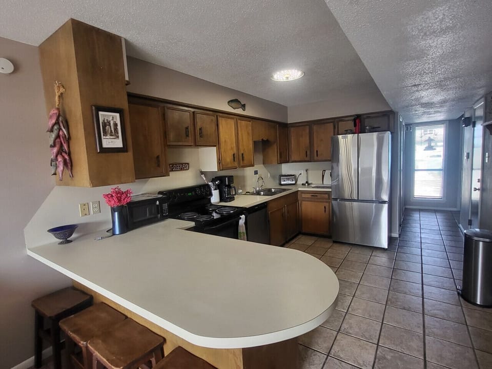 Pirates Cove #3 - kitchen