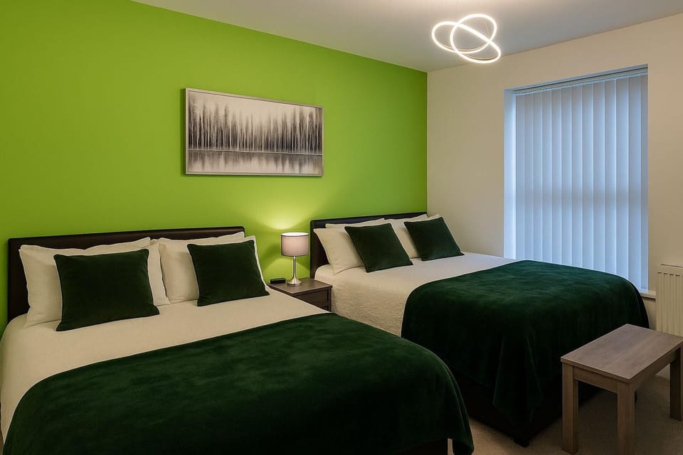 6 bedrooms, iron/ironing board, WiFi (free), bed sheets