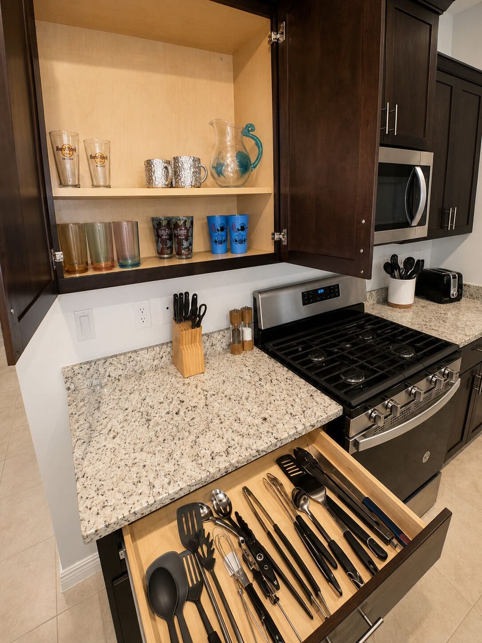 We provide plenty of cooking utensils.