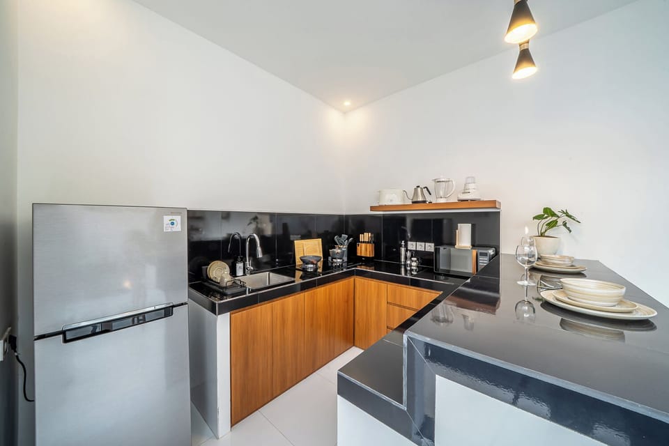 Villa, 1 Bedroom, Kitchenette, Pool View | Private kitchen | Fridge, microwave, stovetop, cookware/dishes/utensils