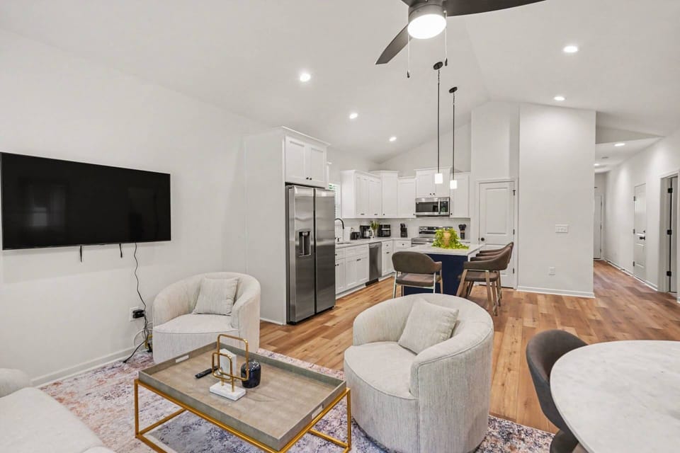 Whether you're preparing breakfast or settling in for movie night, this inviting space keeps everyone connected!