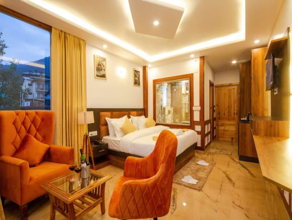 Deluxe Room | Desk, laptop workspace, WiFi (free)