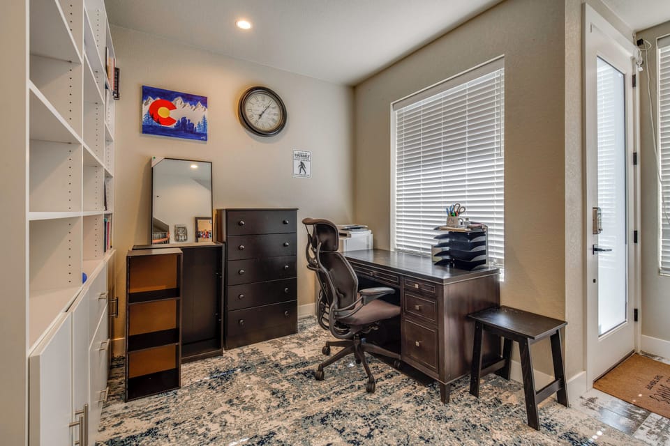Office | 1st Floor
