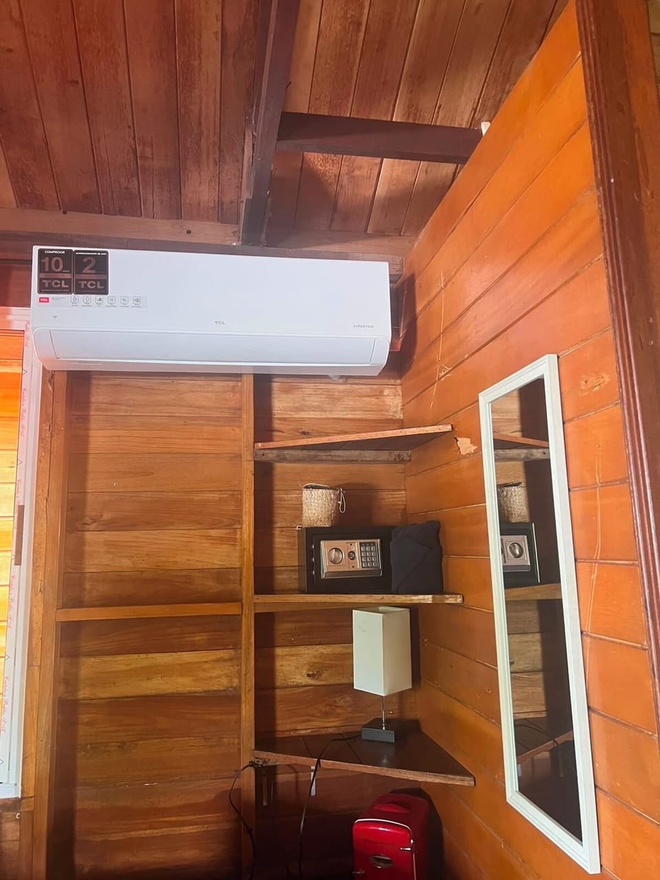 Family Suite, Balcony, City View | Desk, laptop workspace, iron/ironing board (on request), WiFi (free)