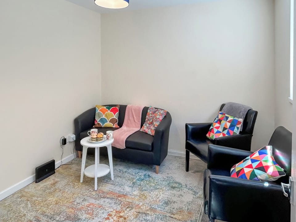 Open plan living space | 5 Upper Hillcrest, Peranporth