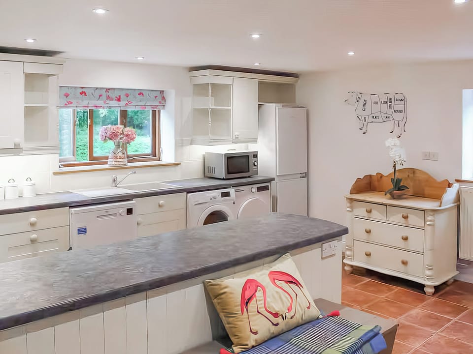 Kitchen | The Granary - The Ellingham Hall Estate, Bungay