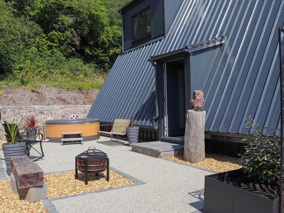 Outdoor | Owl Holidays- Too-Wit - Owl Holidays, Pen-Y-Felin, near Mold