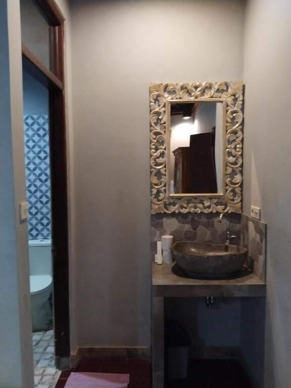 Superior Double or Twin Room, Balcony, Garden View | Bathroom | Shower, free toiletries, soap, shampoo