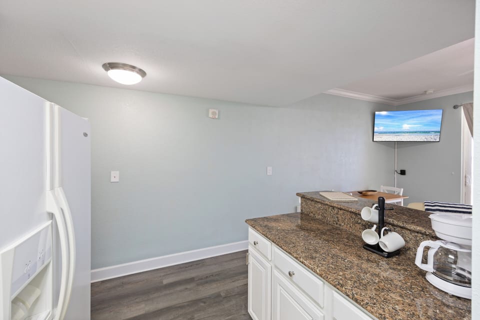 Watts Up Condo - Harbour Pointe 104 by PKRM - Everything you need!