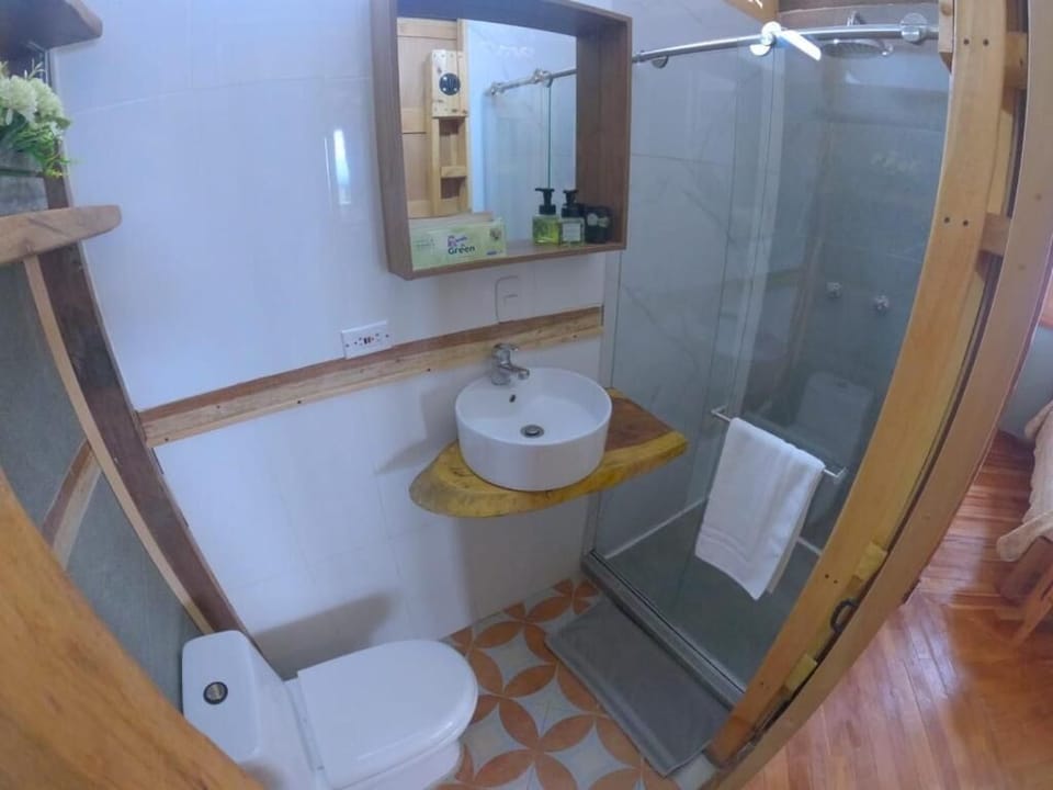 Suite, Balcony, Mountain View | Bathroom