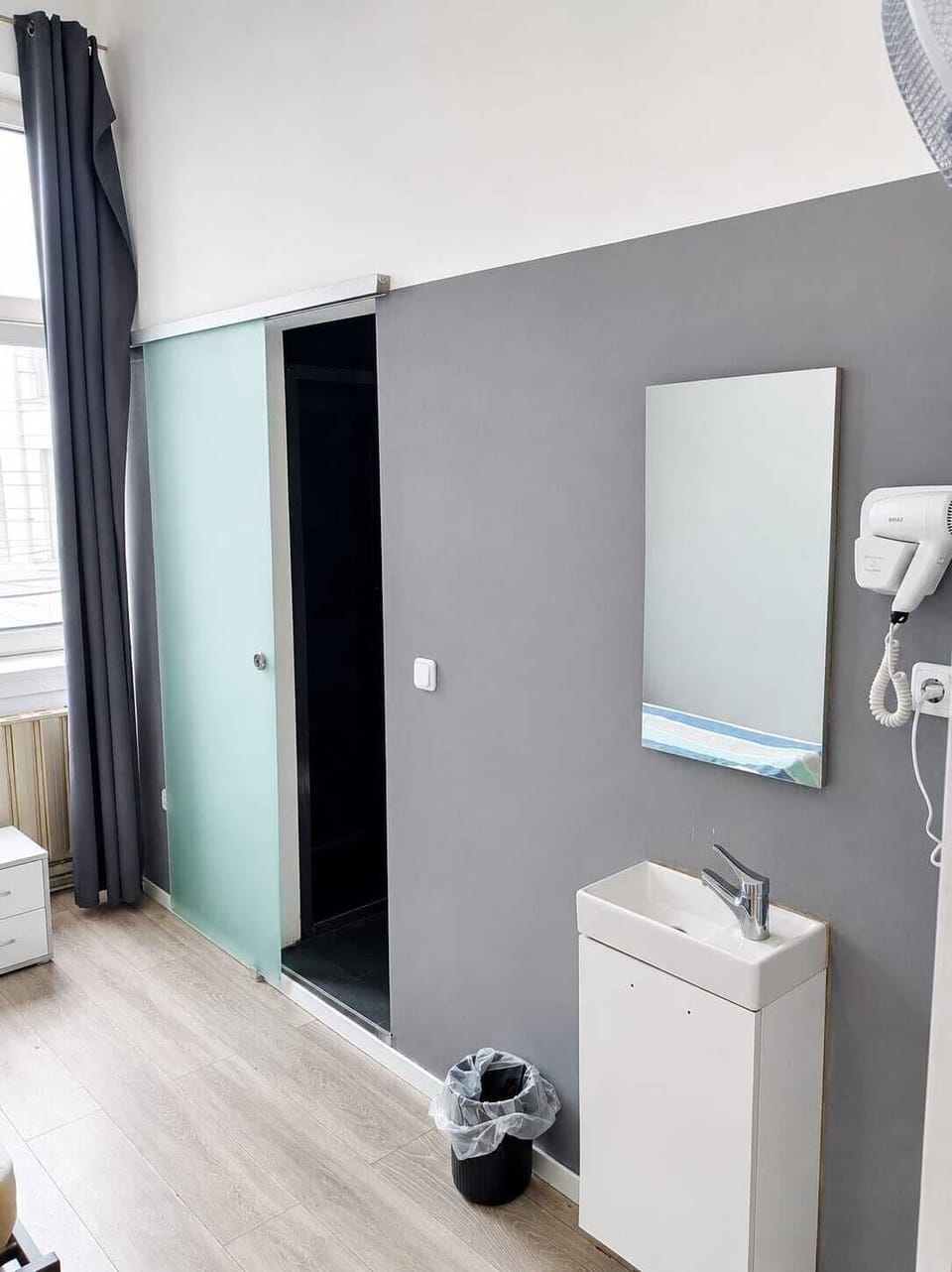 Basic Single Room | WiFi (free)