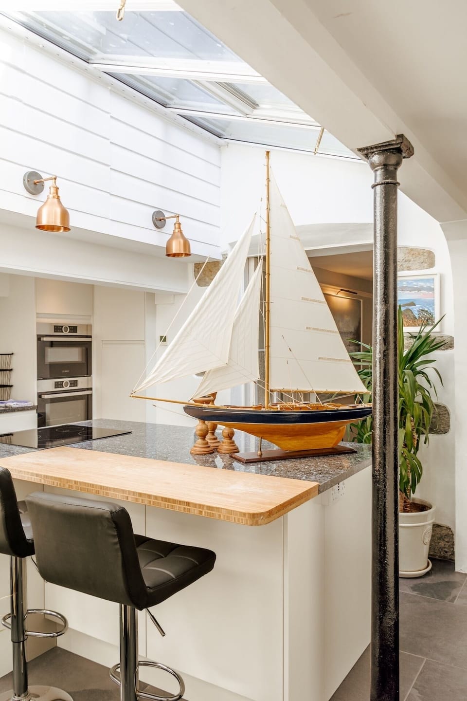 Luxury House, Sea View | Private kitchen
