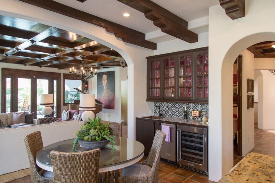 Breakfast room and wet bar conveniently located in between kitchen & living room