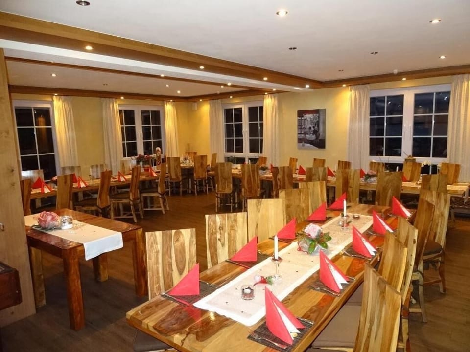 Banquet hall