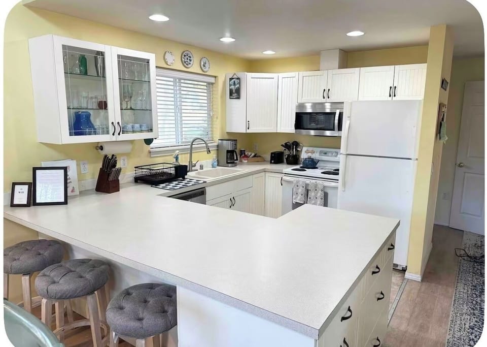 Kitchen with spices, pans and everything you could need!