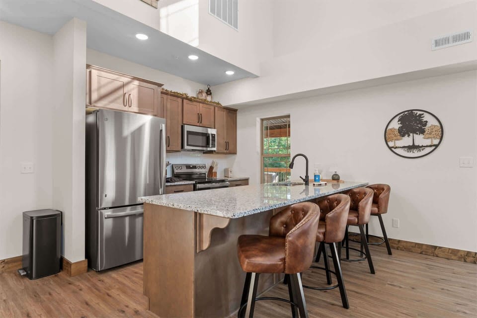 House, Multiple Beds, Mountain View (113 Lumberjack Loop) | Private kitchen
