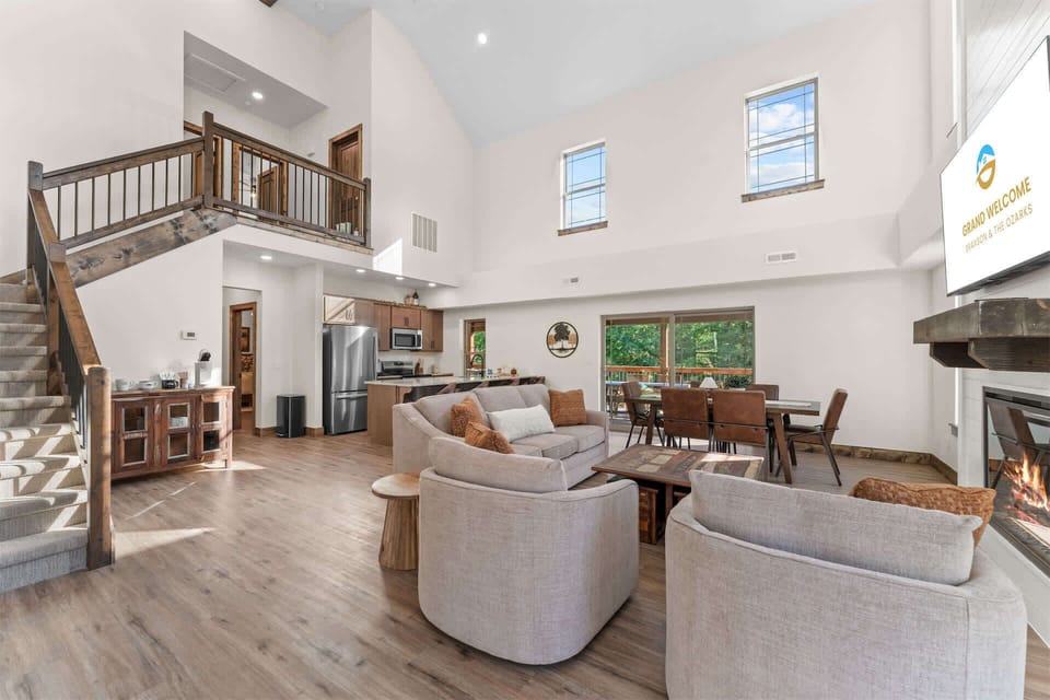 House, Multiple Beds, Mountain View (113 Lumberjack Loop) | Living area