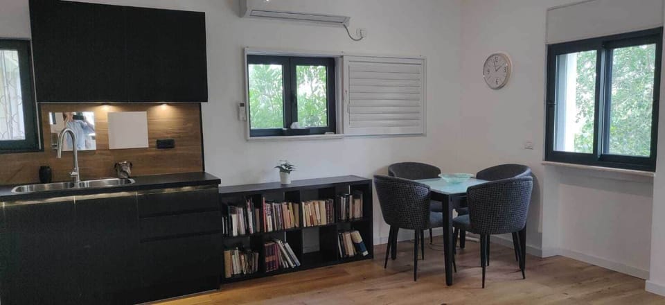 Apartment, Balcony | Private kitchen