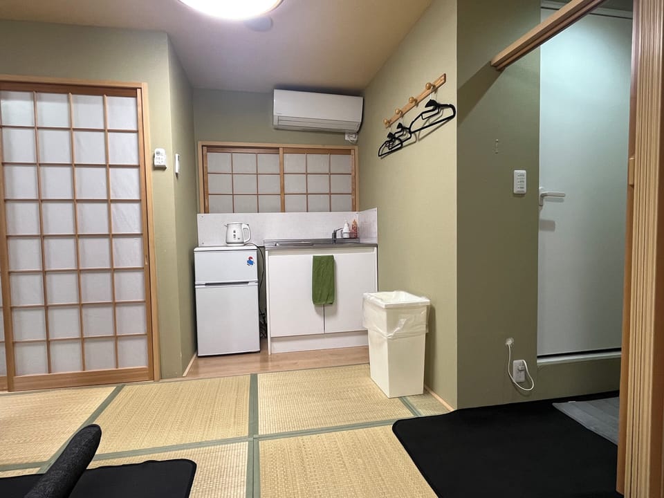 Basic Quadruple Room | Private kitchen
