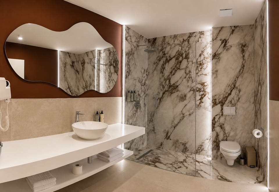 Classic Double Room, City View | Bathroom