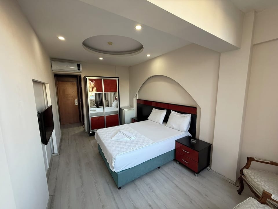 Basic Suite, Non Smoking, Pool View | Desk, laptop workspace, WiFi (free)
