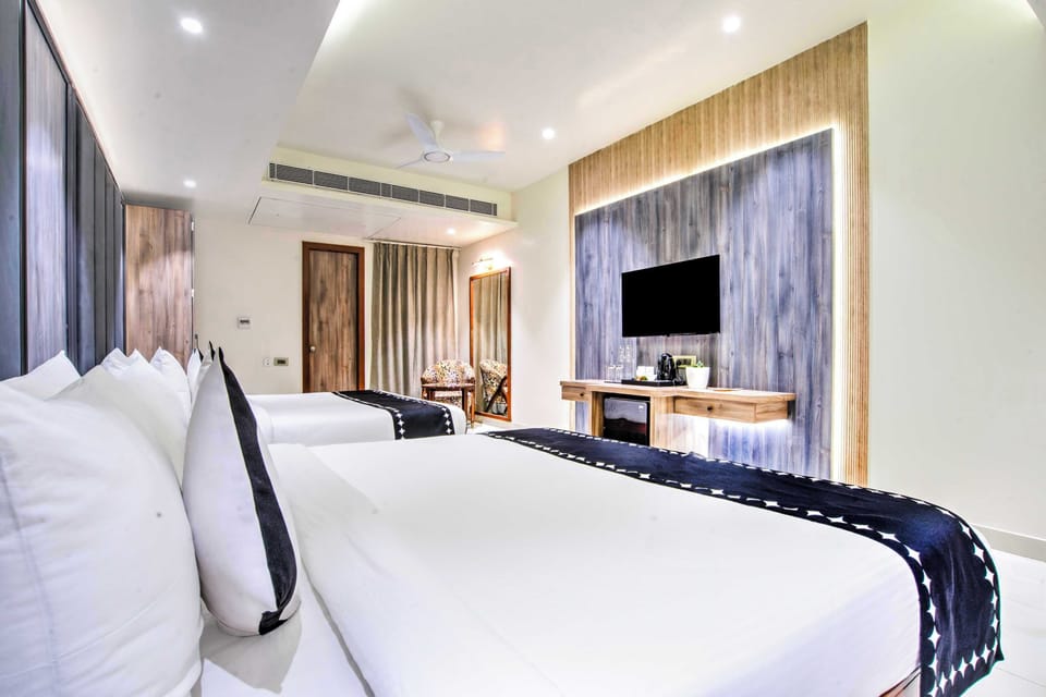 Desk, WiFi (free), bed sheets